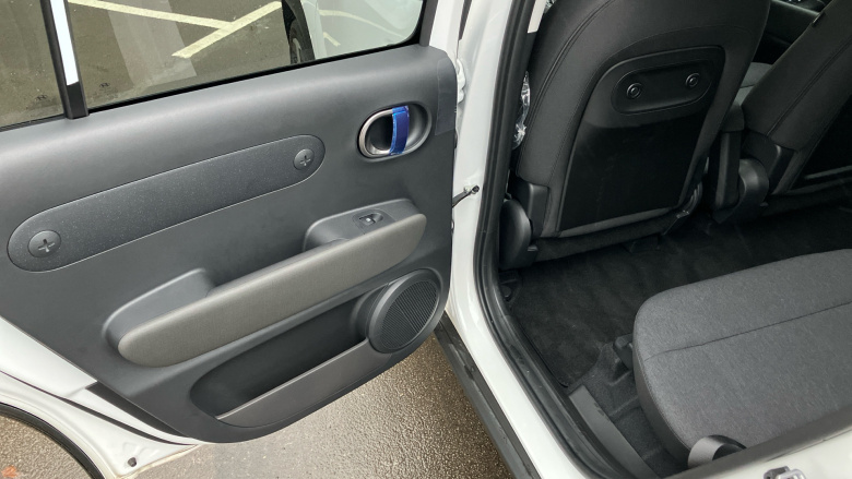 Hyundai INSTER 85kW 02 49kWh 5dr Auto Electric Hatchback